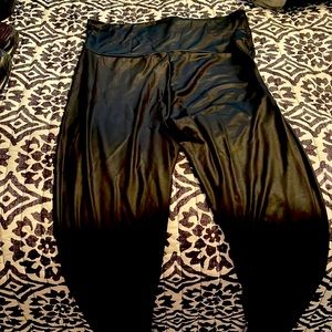 Leather leggings